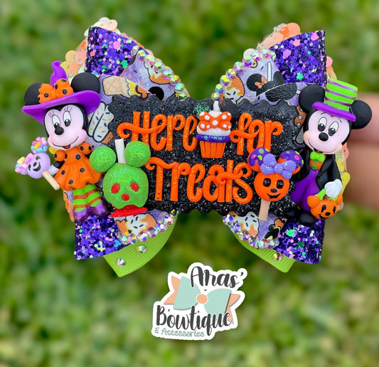 Here for the Spooky Treats Hybrid Bows