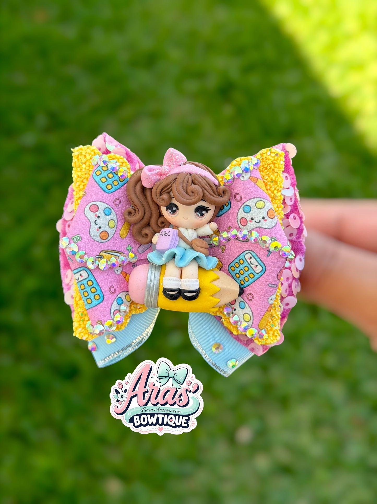 Pencil Girl Single Luxe Bow